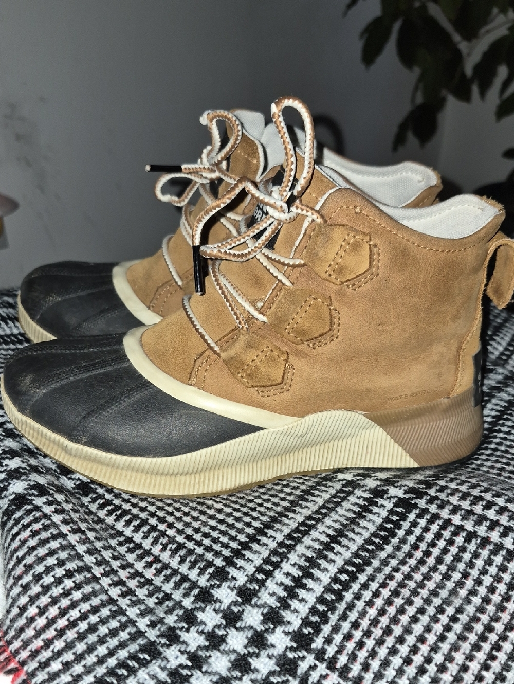 Sorel Brown Suede Ankle Boots